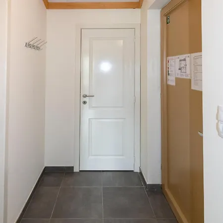 Vakantiehuis In With Garden