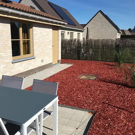 Vakantiehuis In With Garden *